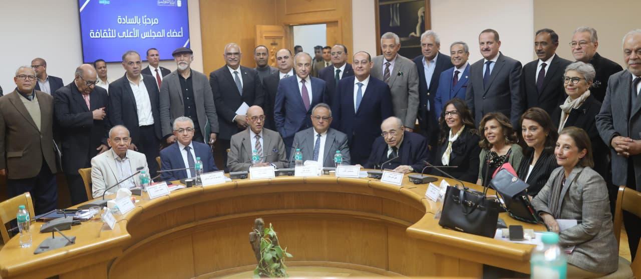 الدكتورة جيهان زكي، وزيرة الثقافة