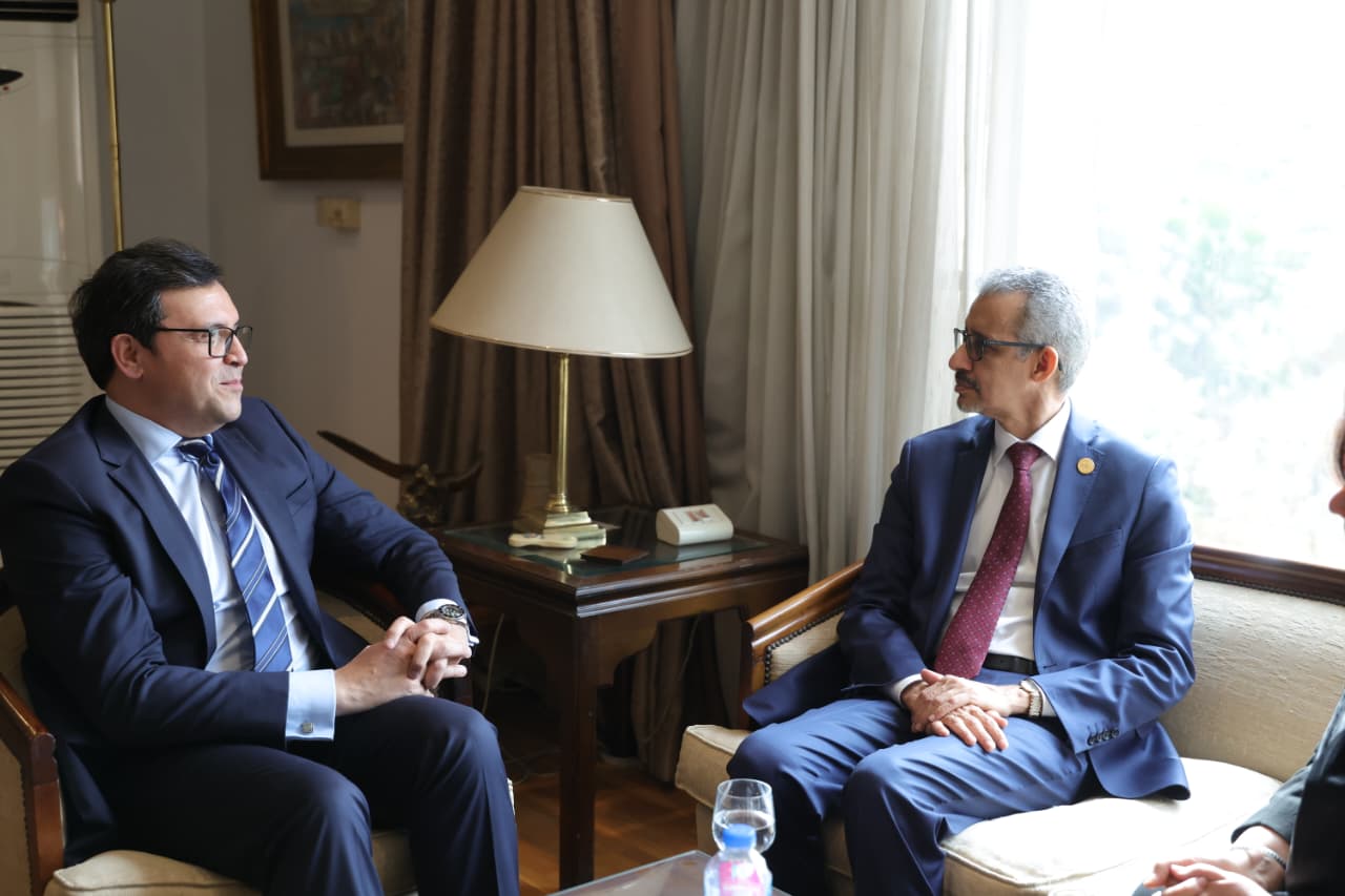 لدكتور أحمد فؤاد هنو، وزير الثقافة