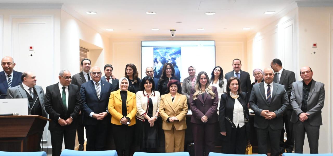 الدكتورة جيهان زكي، وزيرة الثقافة