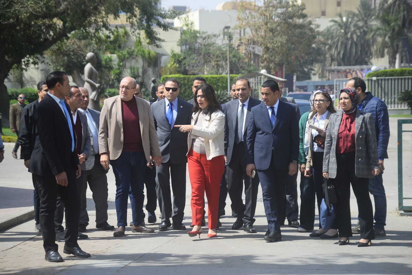 الدكتورة جيهان زكي، وزيرة الثقافة