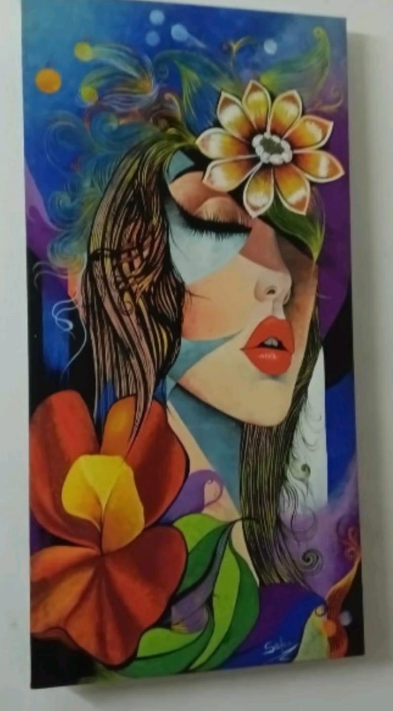 معرضًا تشكيليًا جديدًا يحمل عنوان «السر الغامض»