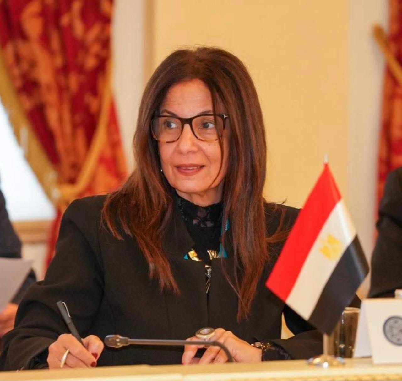 الدكتورة جيهان زكي، وزيرة الثقافة