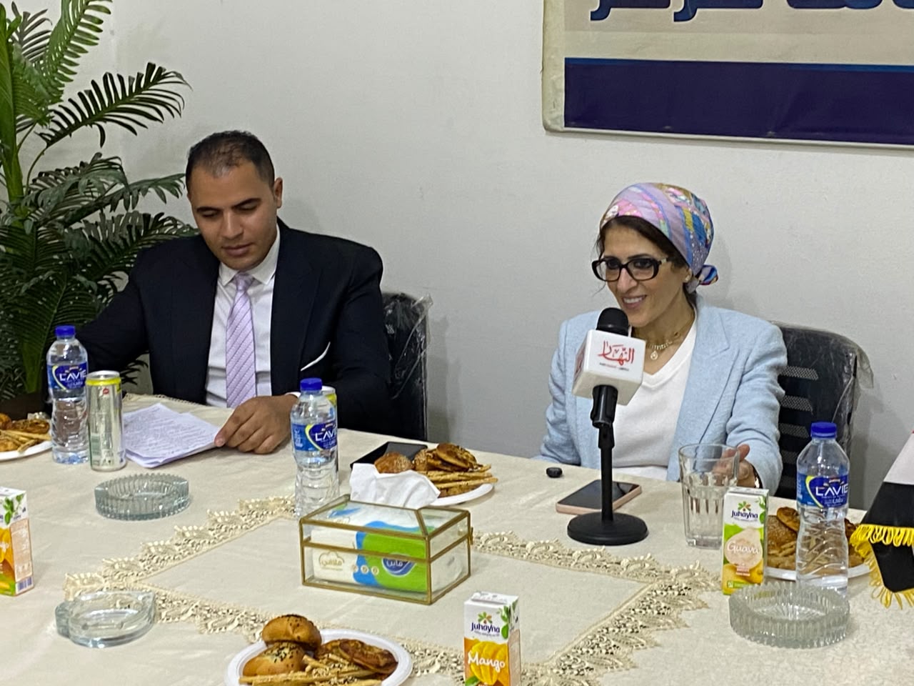 الدكتورة هالة زايد خلال تواجدها بجريدة النهار